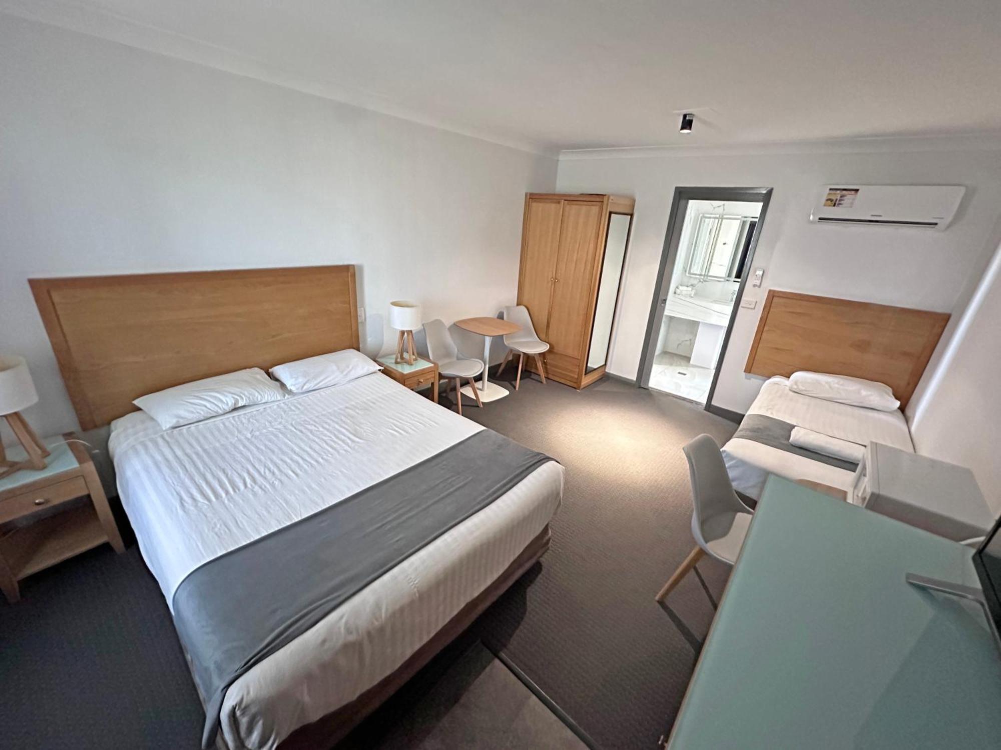 Spa Village Travel Inn Moree Exteriör bild